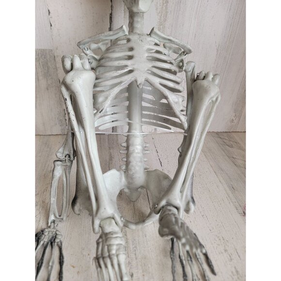Skeleton prop bone hanging Halloween home decor skull scary - Picture 5 of 12